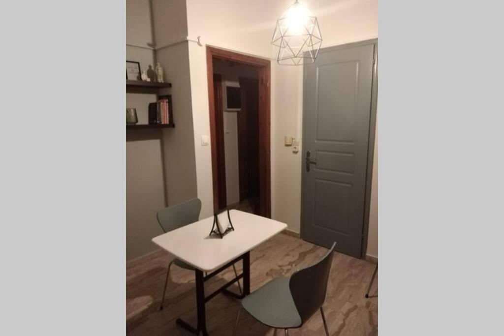 "Amelie" - Kalamata Centre Family Apartment エクステリア 写真